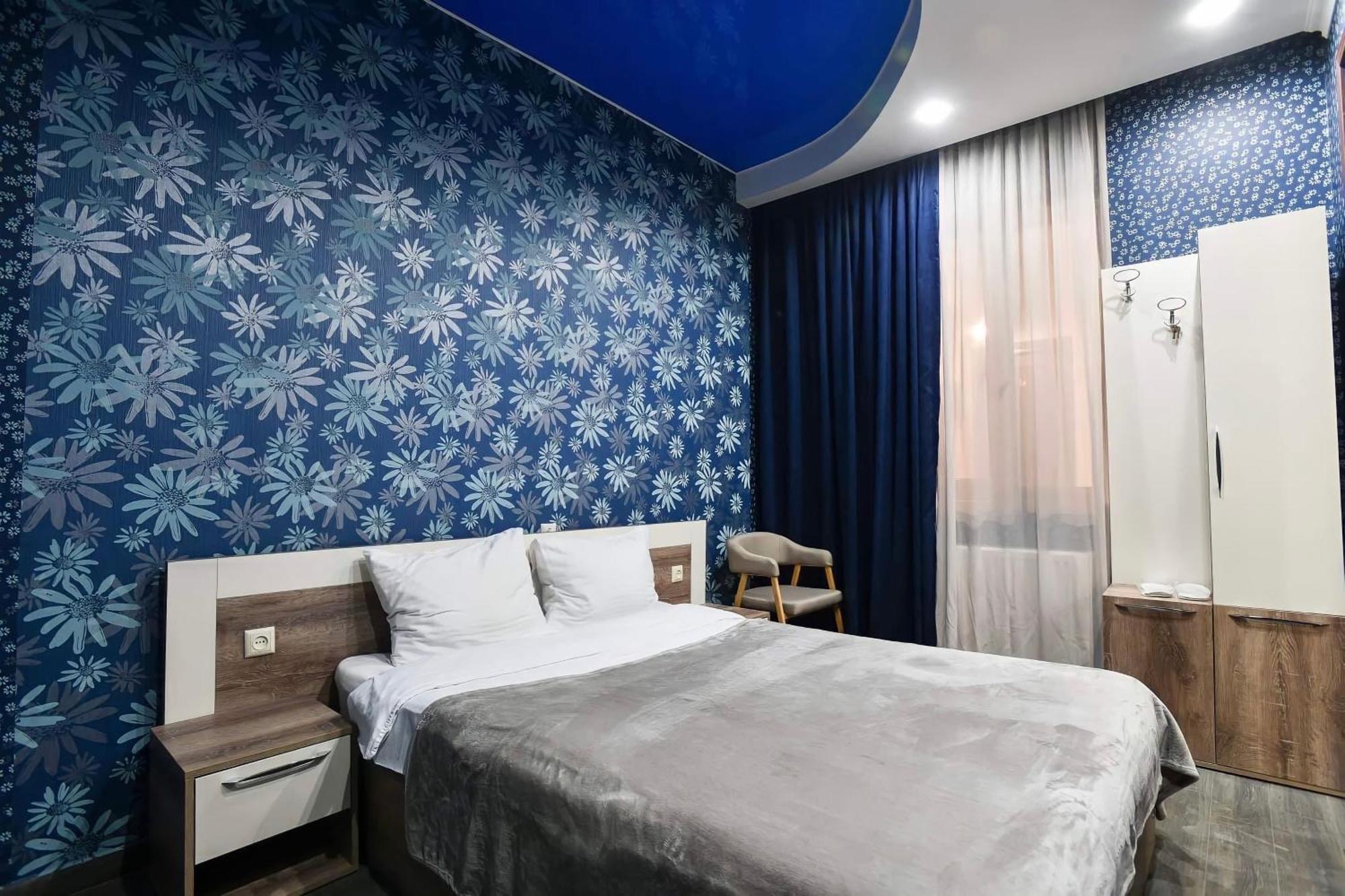 7 Rooms Hotel Tserovani Eksteriør billede